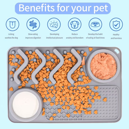 Love and Fun Shaped Pet Slow Food Cushion Food Grade Silicone Smell Slow Food Cushion Anti Choking and Easy to Clean Dog Feeder